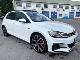 Résultat de recherche d'images pour "Golf 7 GTI"